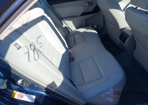 2015 Toyota Camry Xle V6 z USA, uszkodzony, nr VIN 4T1BK1FK4FU555886